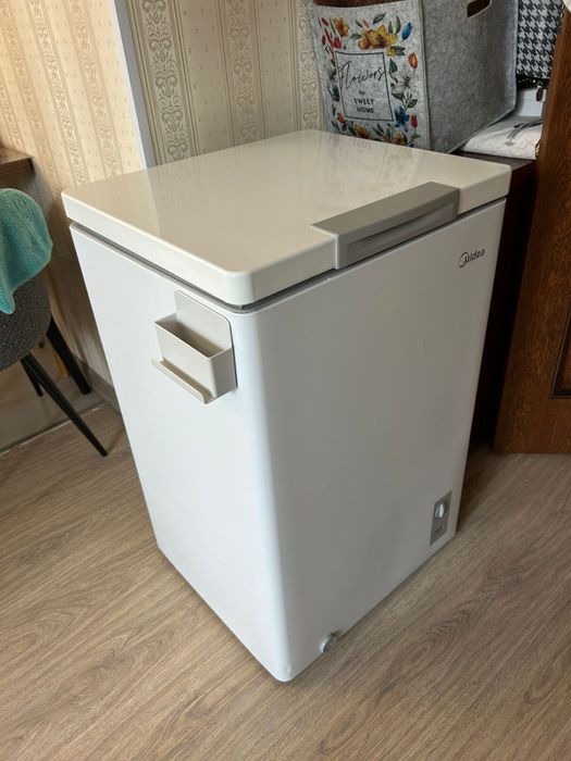 Морозильник ларь Midea в отличном состоянии
