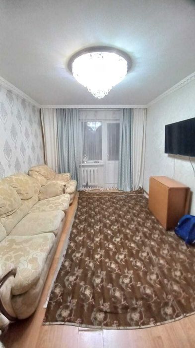 Продается 3 комнатная квартира на правом берегу.