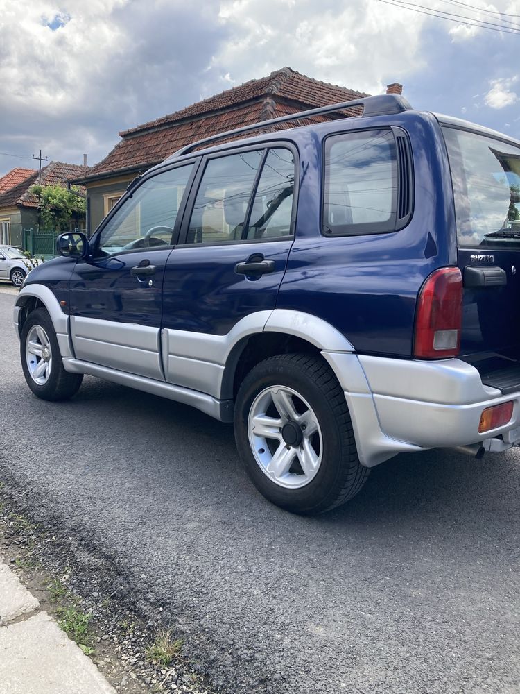 Suzuki grand vitara