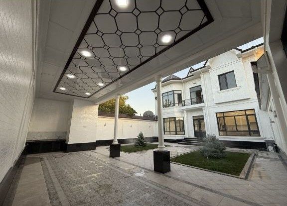 Продажа под Бизнес  3.7 сотки 3 уровня Угловой