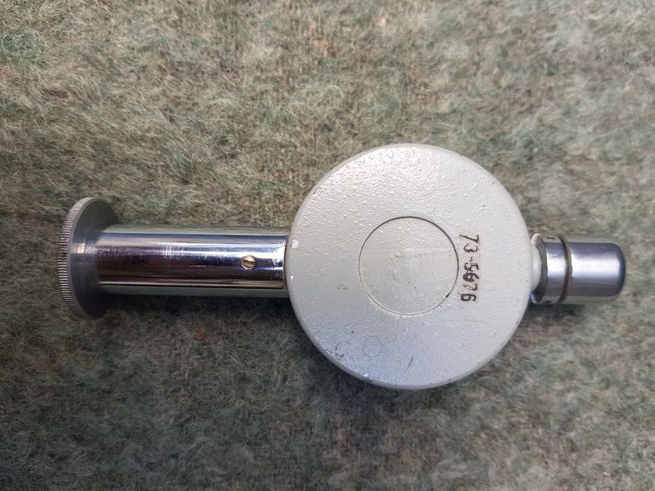 Ceas comparator de  precizie