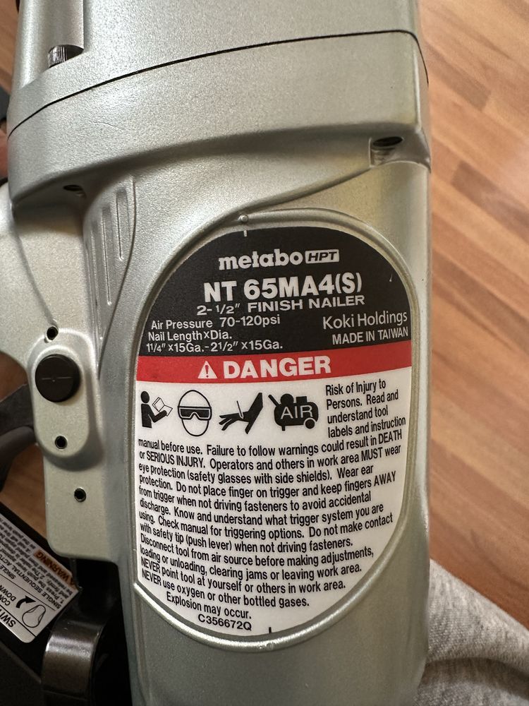 такер пневматичен Metabo NT 65MA4(S) куфар