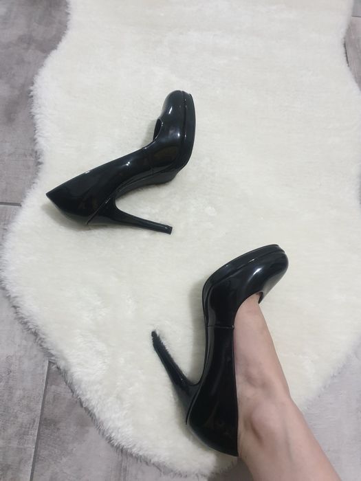 Pantofi noi piele naturala lacuita negri superbi 37