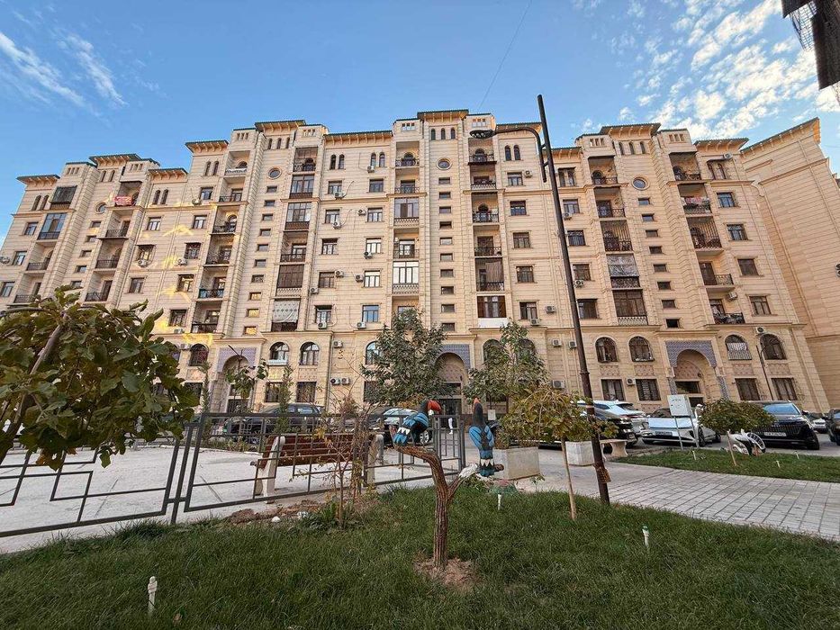 ЖК Жангох на Ц-15 4/5/8
Площадь: 110 м²