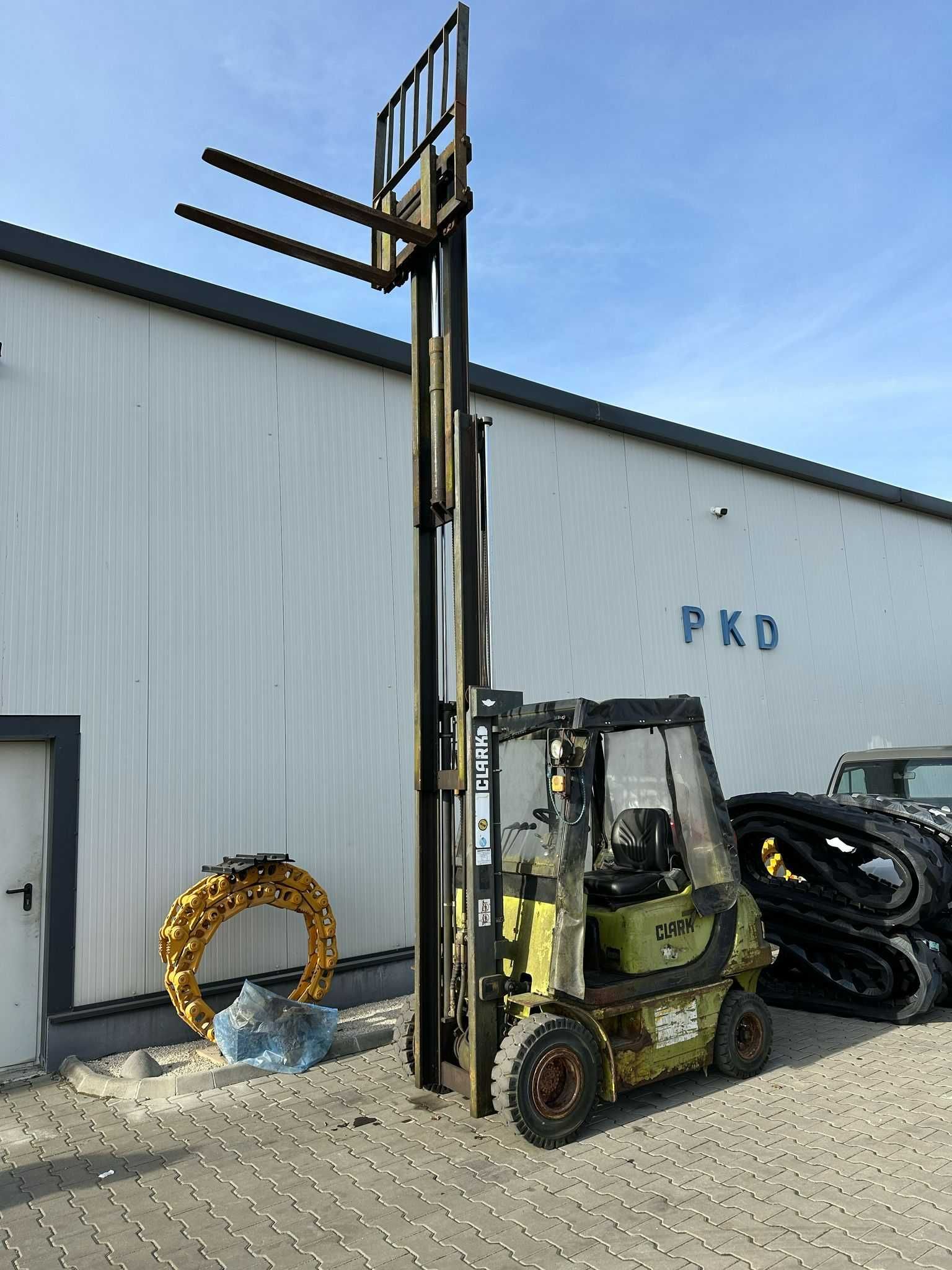 Stivuitor Clark CMP15 Triplex pe gaz
