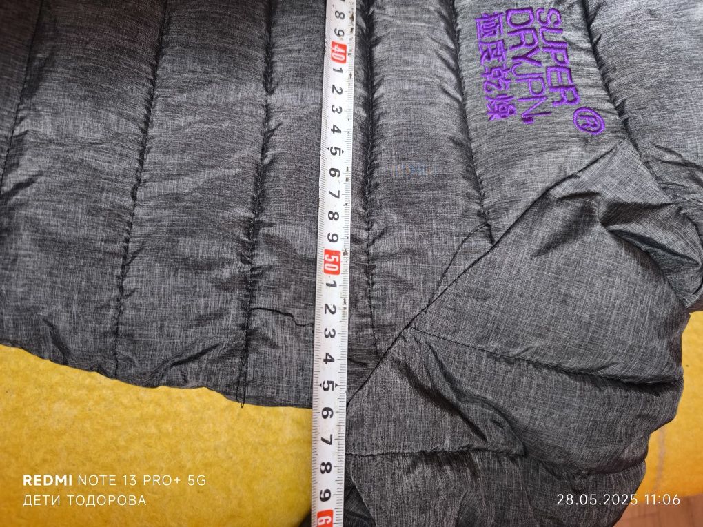 Продавам чисто ново,зимно якеSUPERDRY JPN.