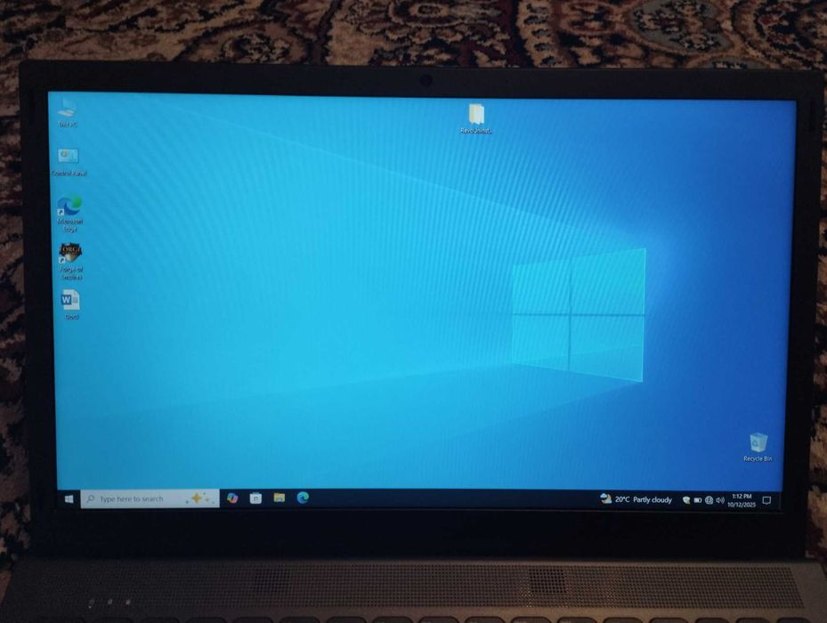 Noutbuk Gateway 15.6 dyum
