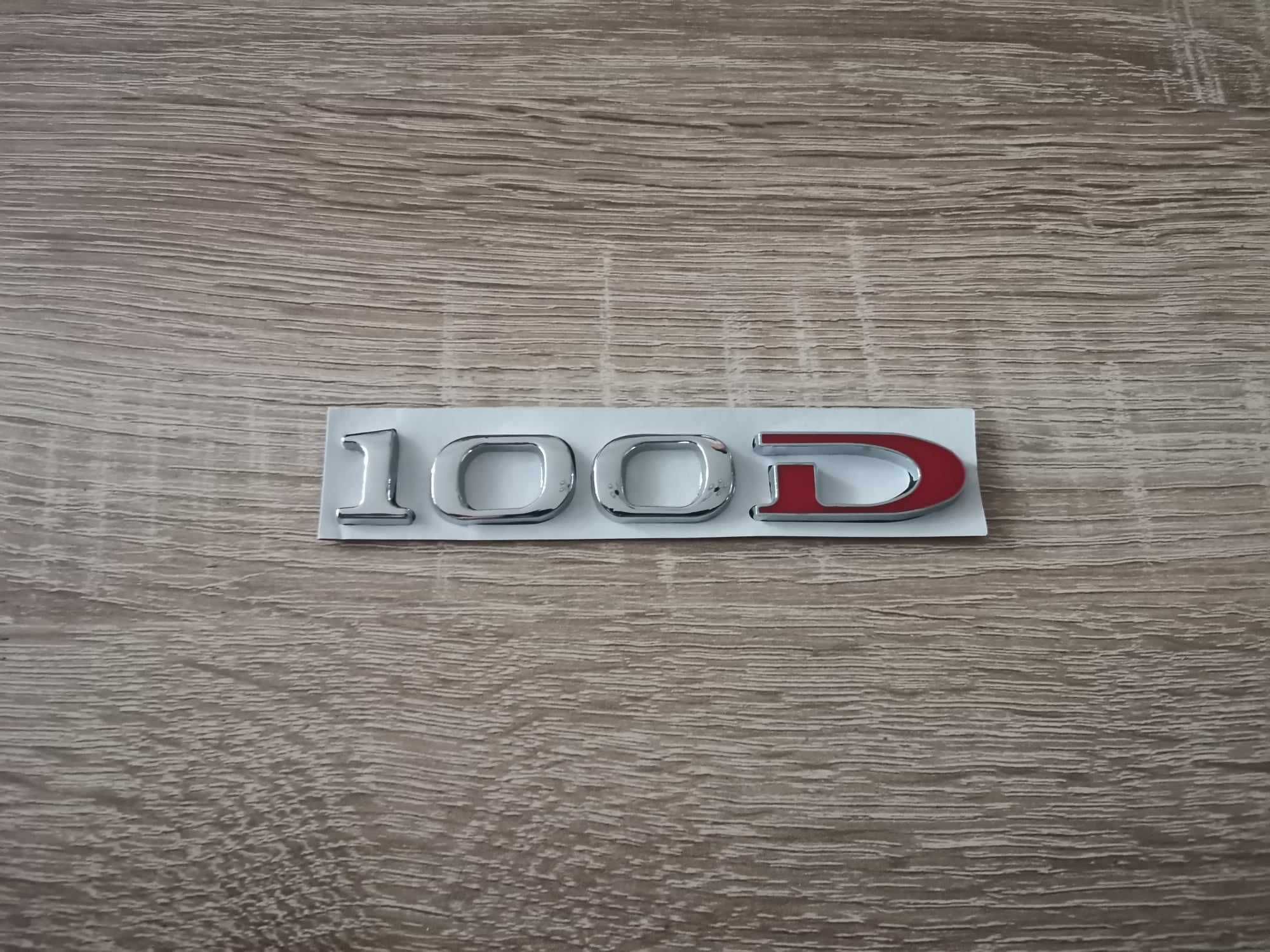 сребрист надпис Tesla Тесла 100D