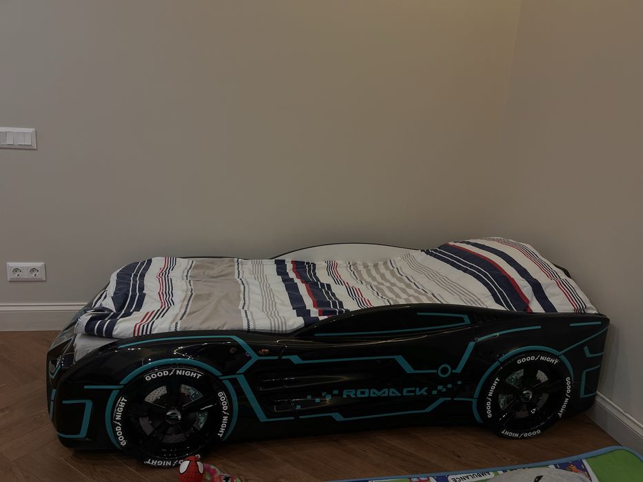 Кровать машинка детская