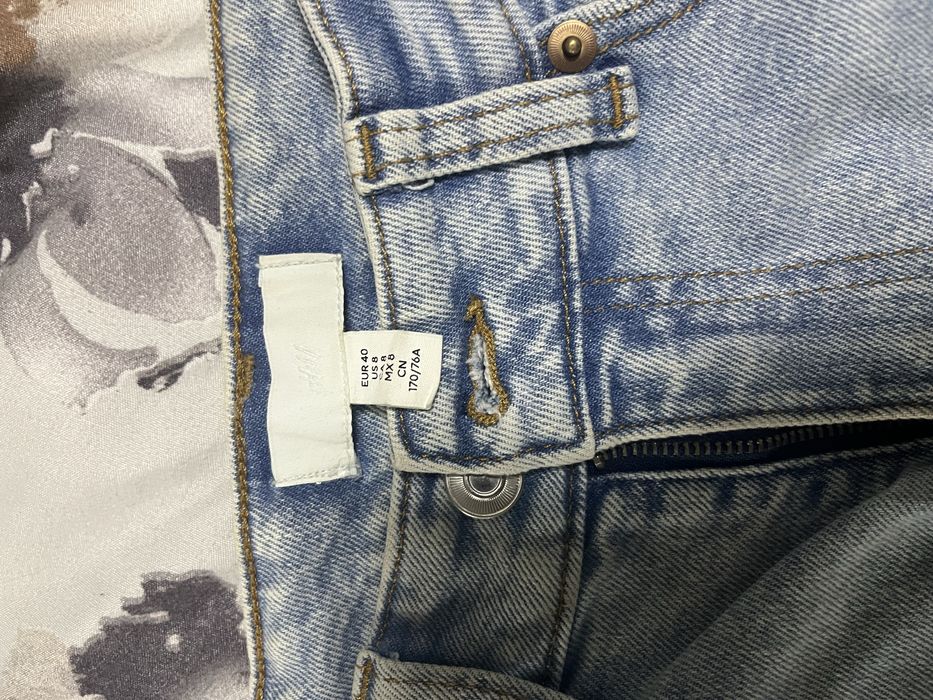 Blugi H&M albastri fara defect, nu sunt rupti