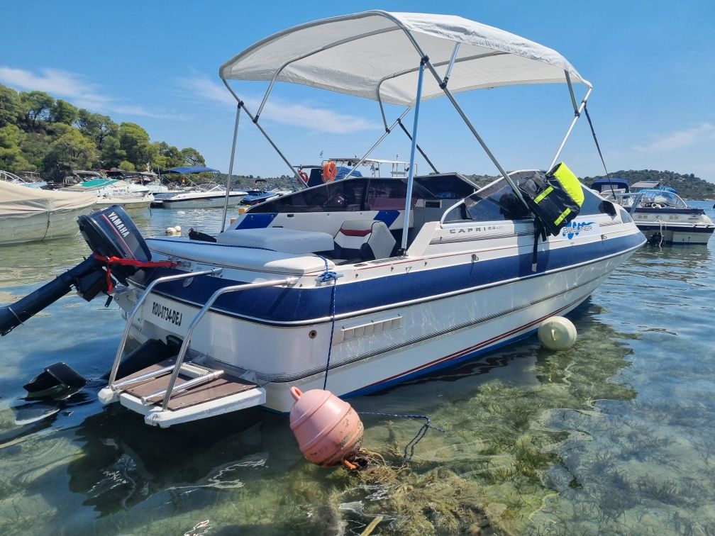 Vand Barca Ambarcatiune Bayliner 6m, motor Diesel