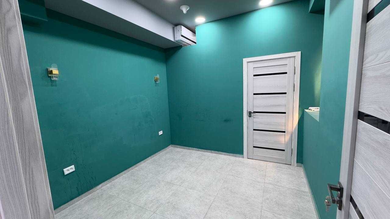 Под Спортзал цокольное 426 м² ул.Фаргона Йули УзБум 2-линия парковка