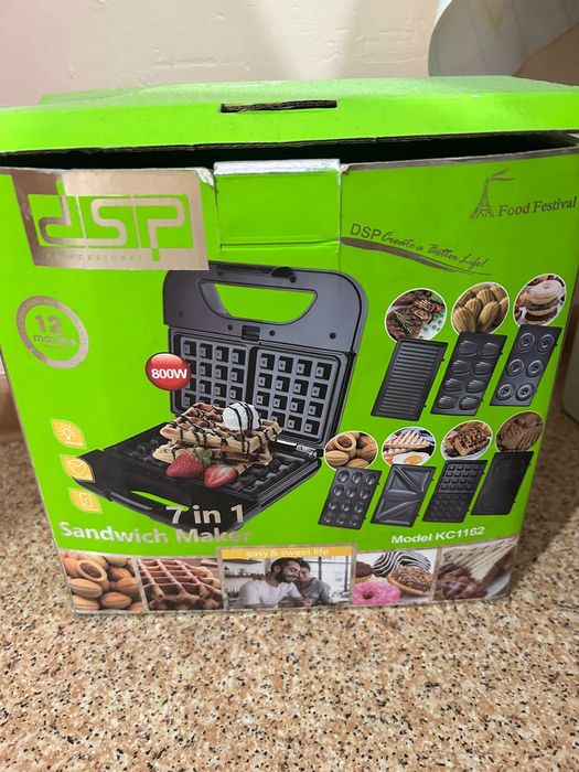 Продам новую вафельницу