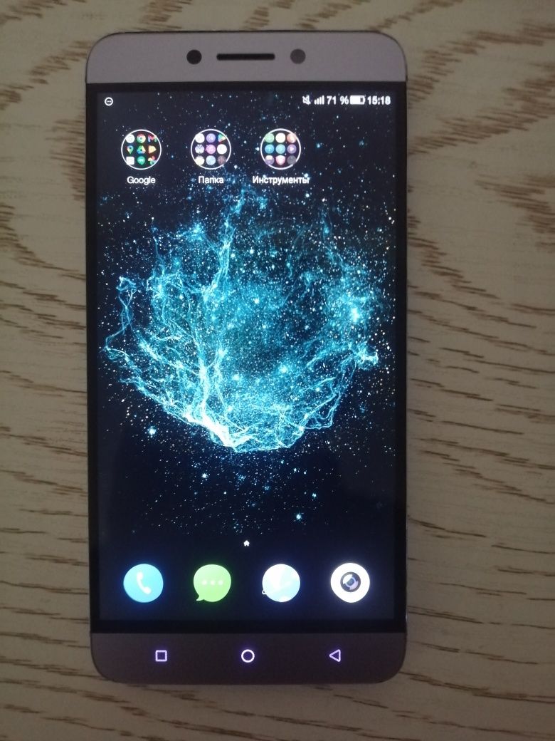 smartfon: Le X527