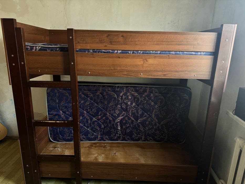 Кровать двухэтажный