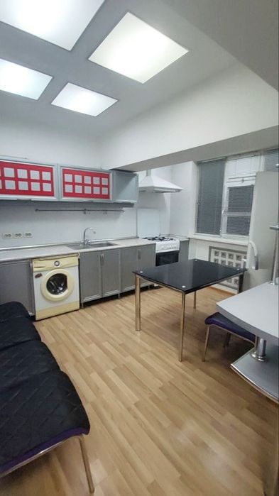 3/3/9 ЦУМ космонавтов ц7 Школа 110 посольство