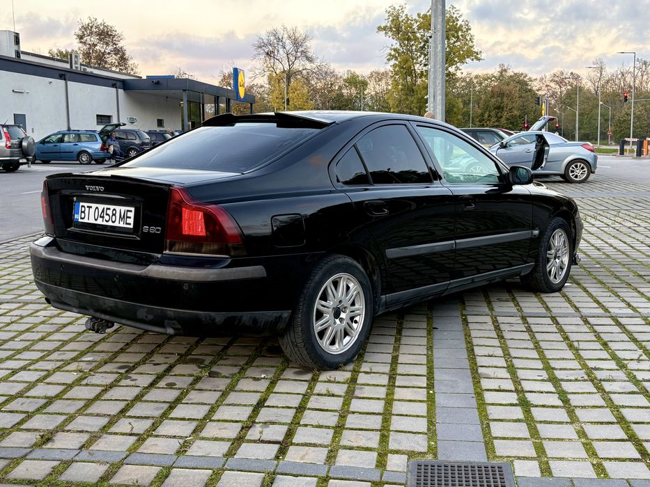 Volvo s60 2.4 бензин в добро състояние!