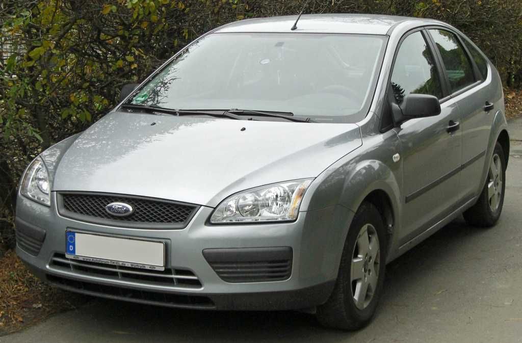 Far Stop Trager Usa Haion Ford Focus 2 Hatchback 2006