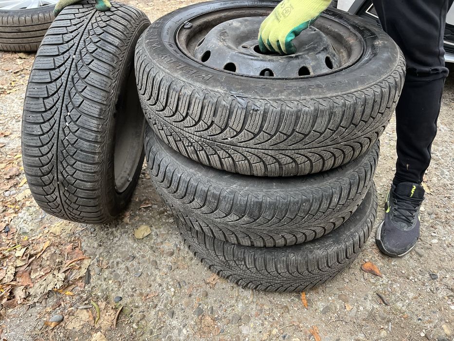 Jante logan 4x100 in dtare foarte buna cauciucurile dot 2021