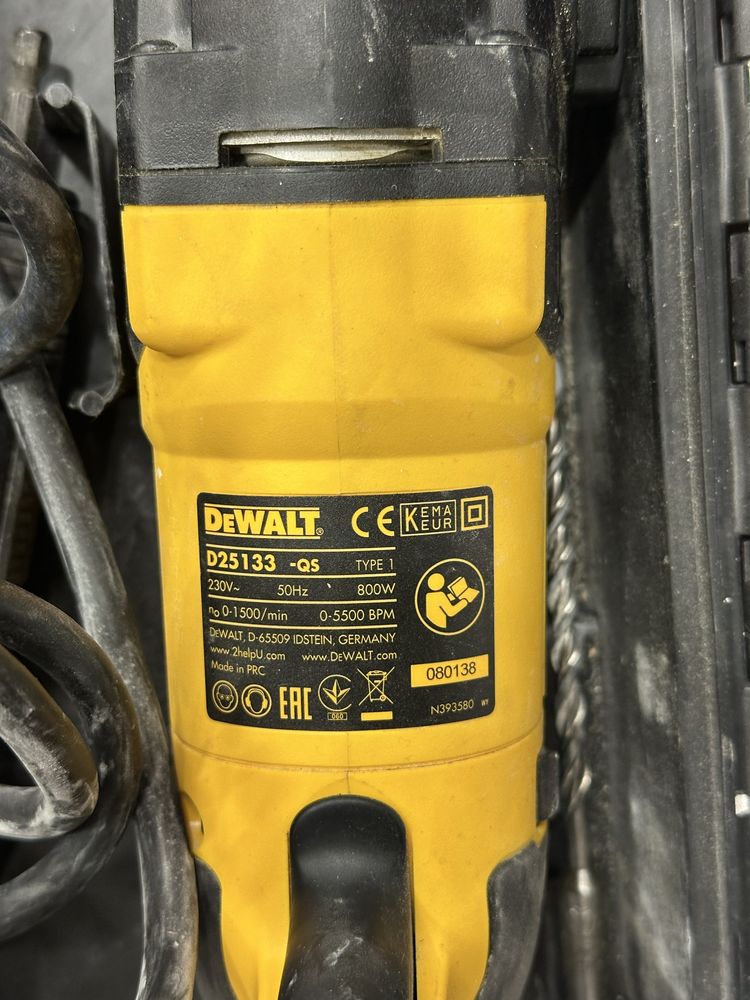 Перфоратор DeWALT - D25133K-QS, 230 V, 800W, 2.6 J, SDS-Plus