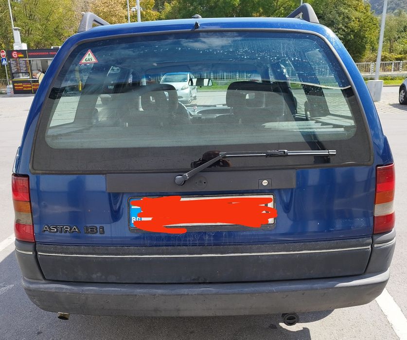 Opel Astra F 1.8i 90 к.с. комби