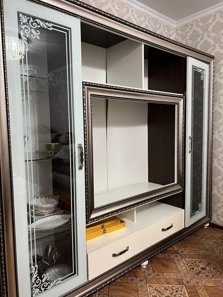 Продам стенку хорошом состояние