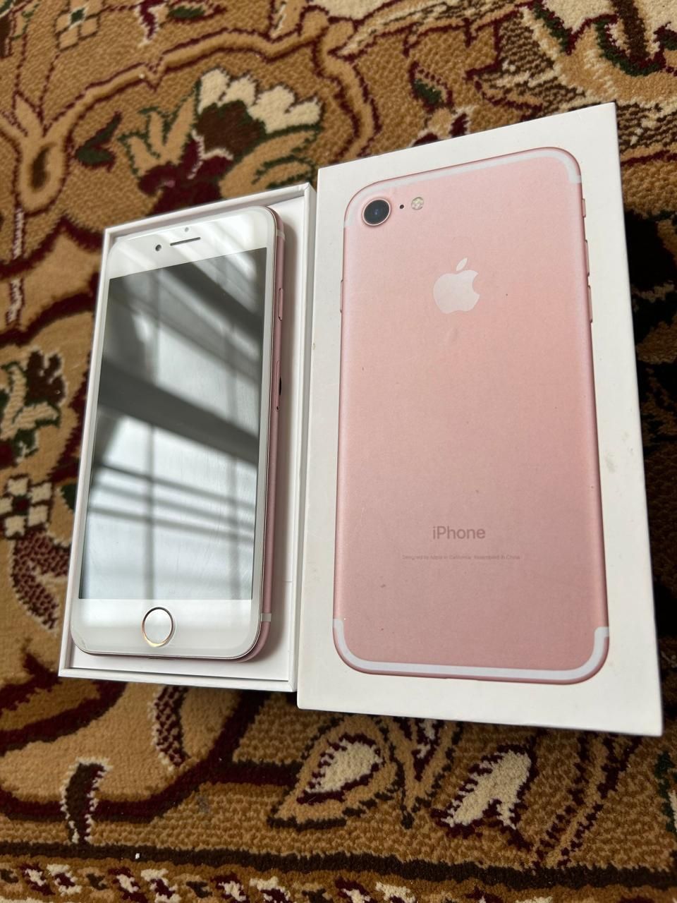 Продается iphone 7