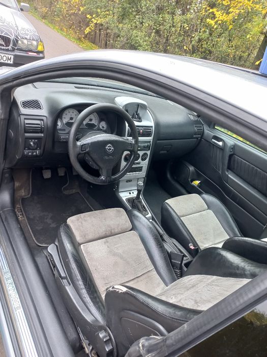 Vând Opel bertone