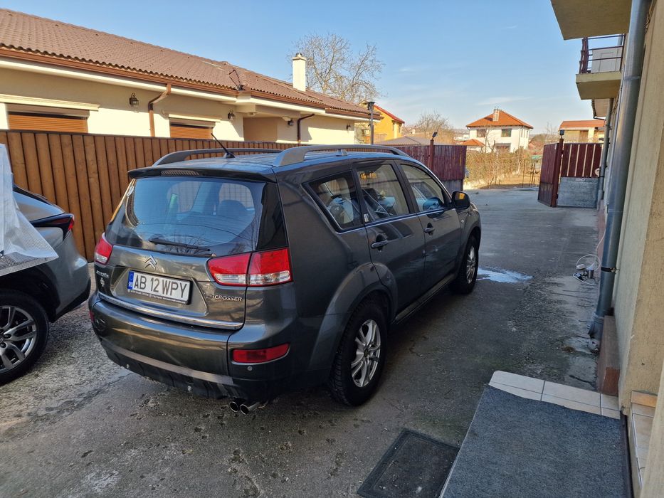 Vand 4x4  diesel  automat,  ieftin, facelift