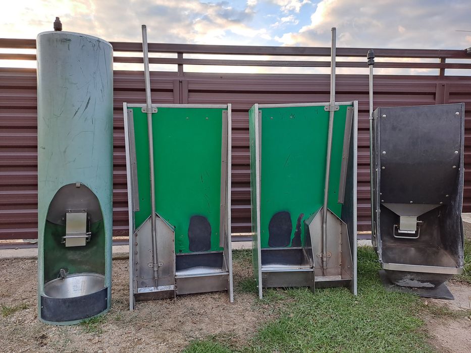 Hrănitoare semiautomate , boxa fatare , grătare 60x40