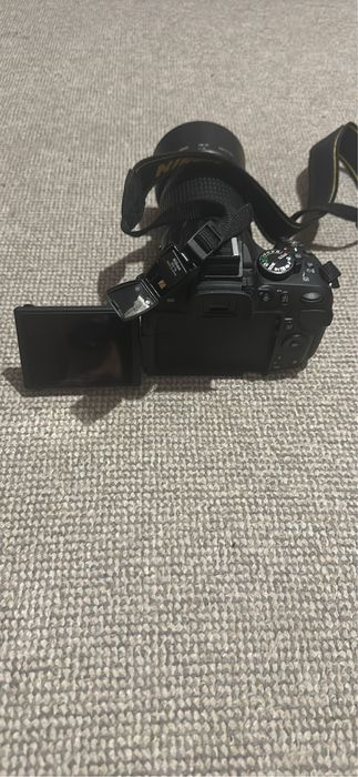 Aparat foto Nikon D5200 cu accesorii