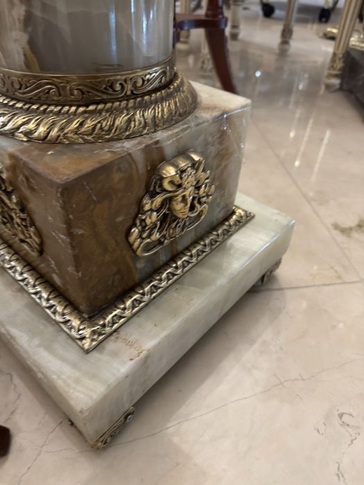 Coloana/ postament/ piedestal-130kg