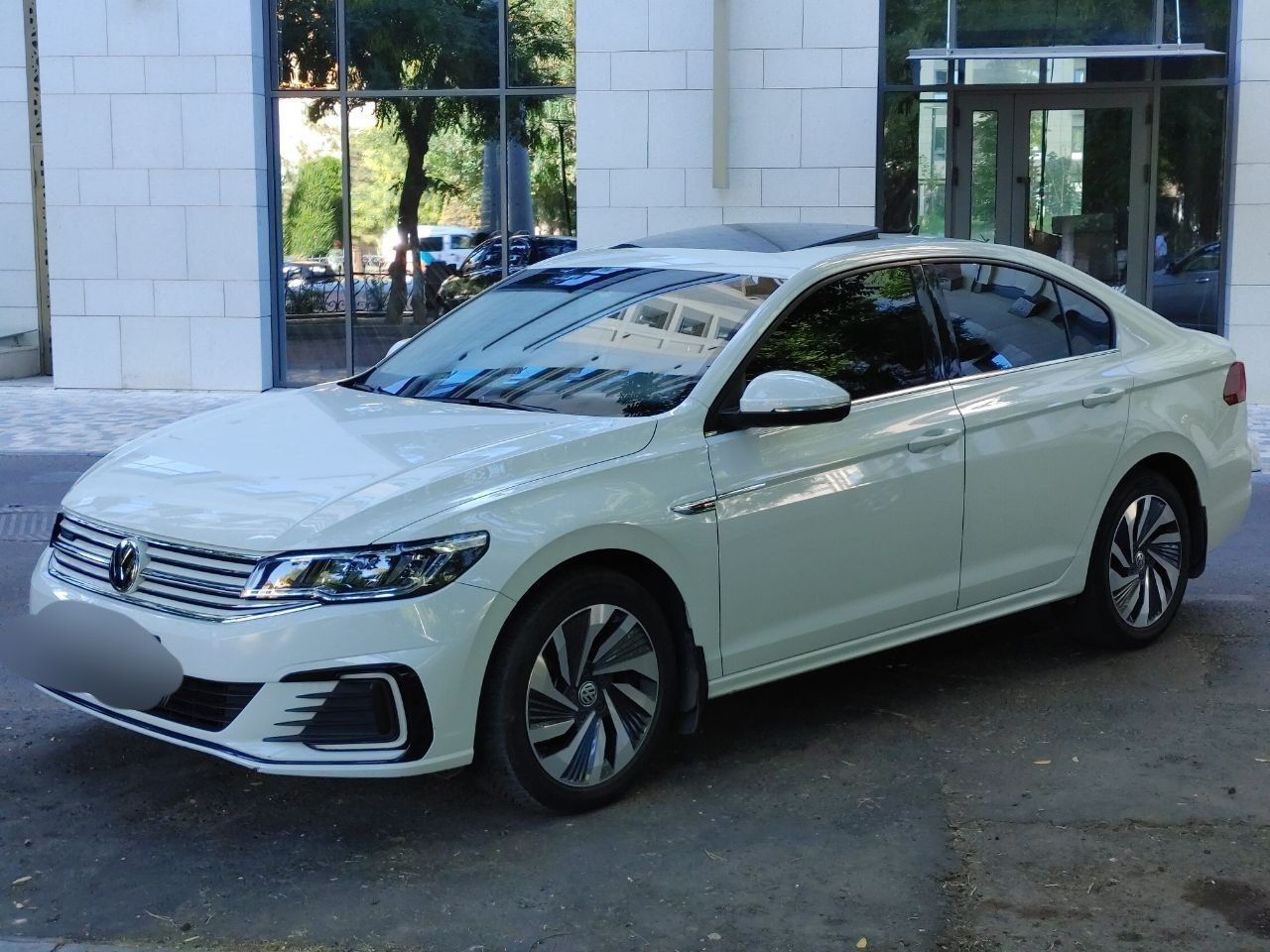 Volkswagen E-Bora pro 2019