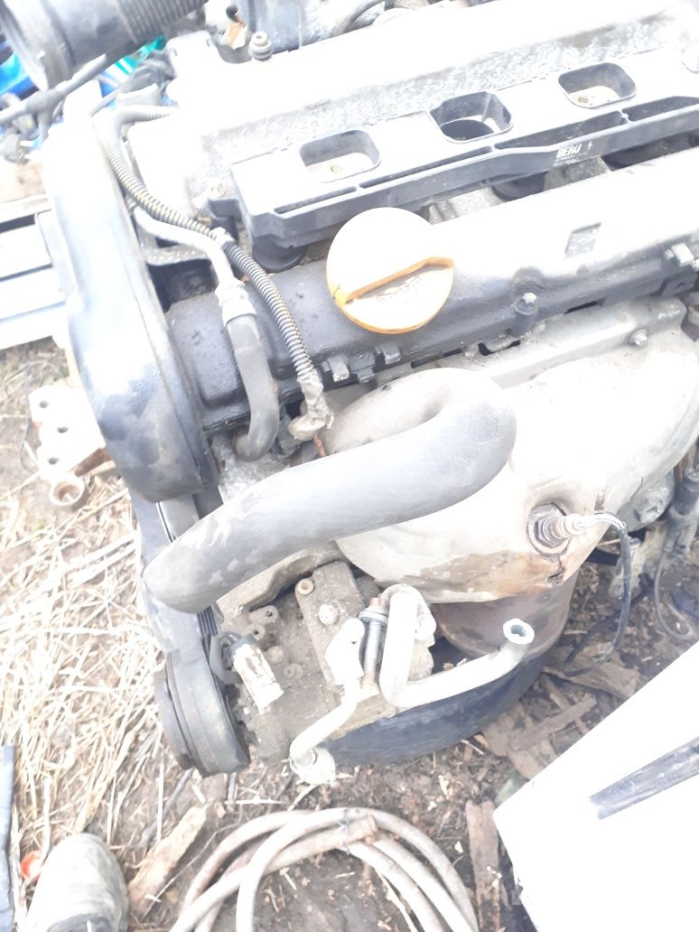 Motor opel 1.8 16v cei interesati rog sa ma contacteze