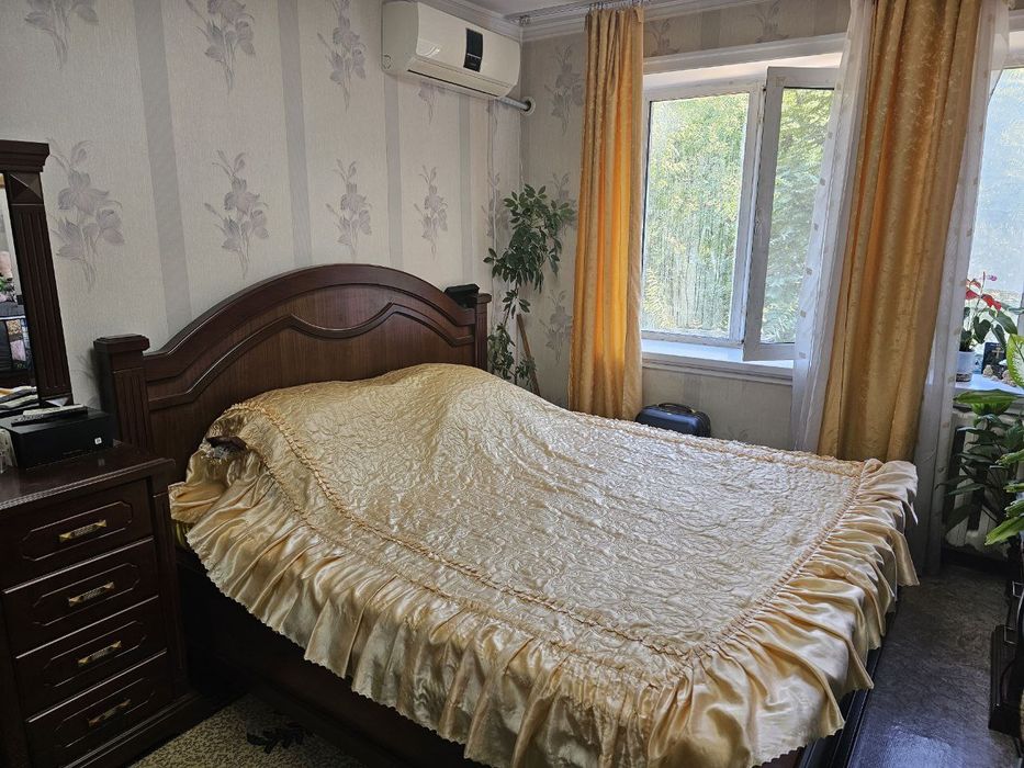 Продаю квартиру на Хамзе