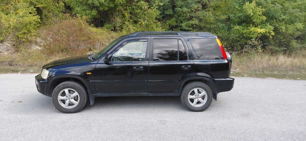 Продавам Хонда ЦР-В 2.0i 4x4 147 к.с. Фейслифт