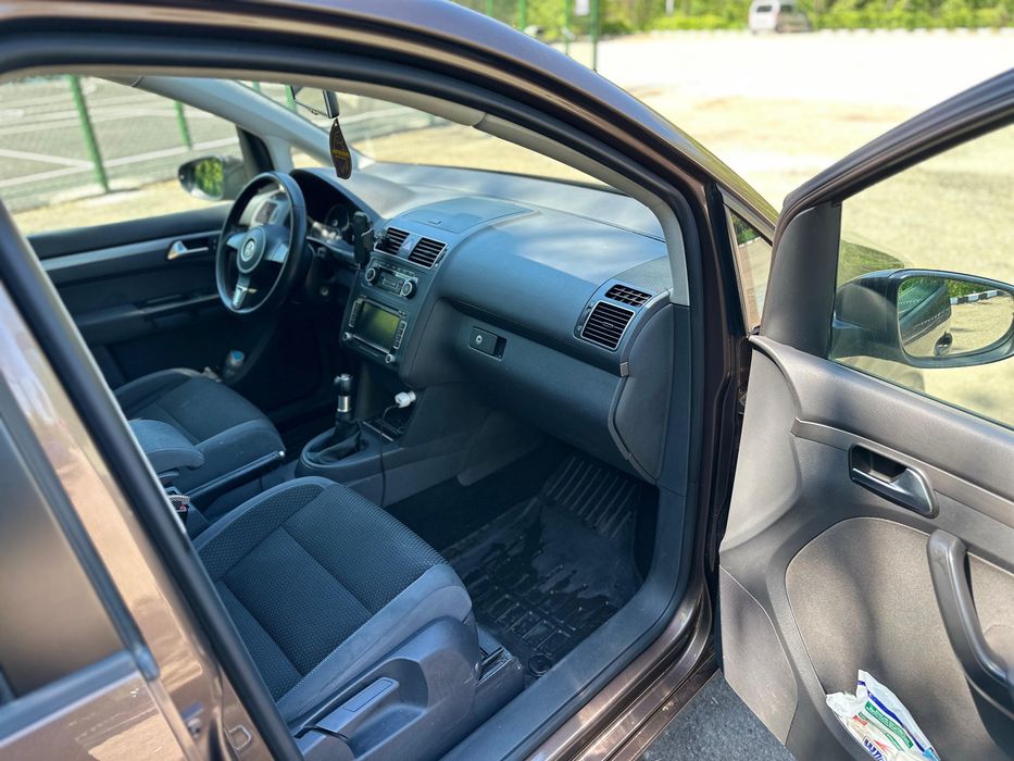 Volkswagen Touran, 2012, 1,6 diesel, unic proprietar