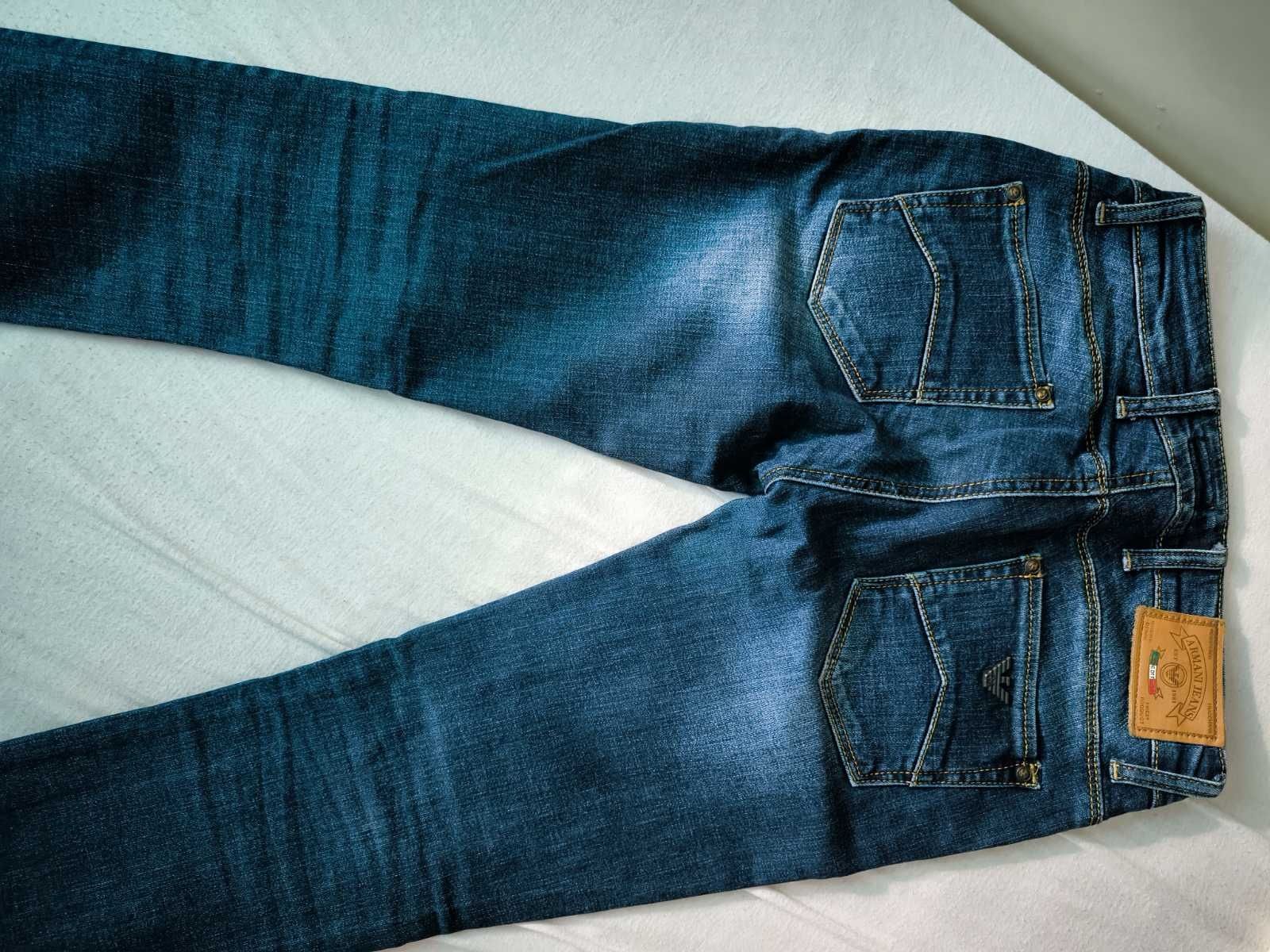 Дамски дънки Armani Jeans 29