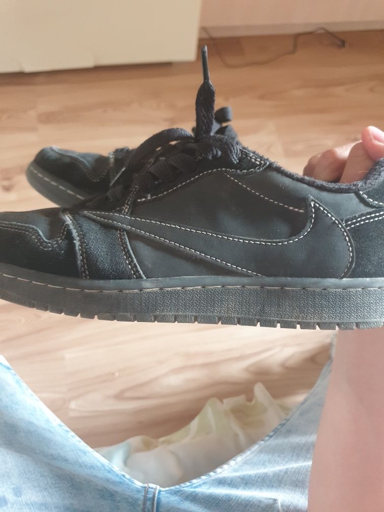 Air Jordan 1 Low Travis Scott Black Phantom