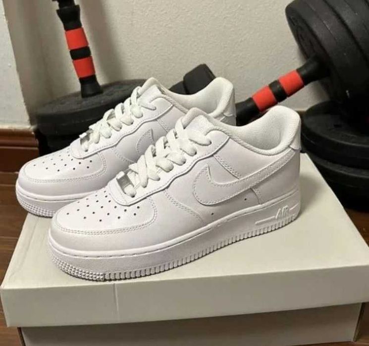 Nike Air Force 1 Low '07 Alb Mărimea 39