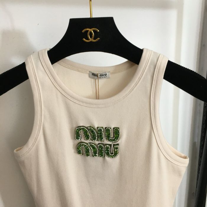 Top miu miu nou.