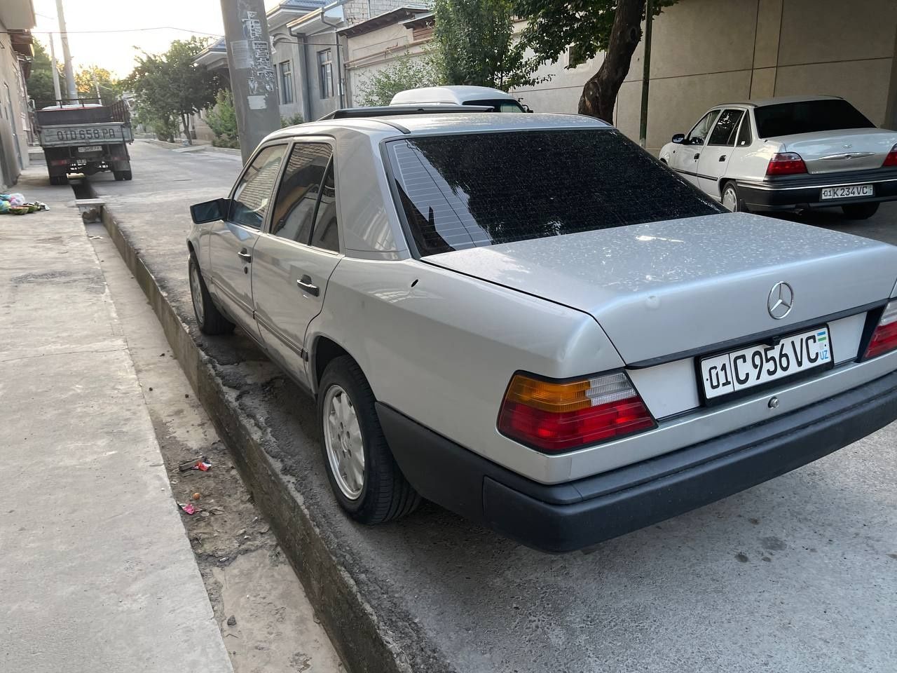 Mercedes Benz W124 111 motor