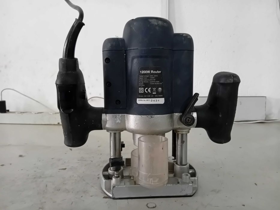 Оберфреза - Wickes 1200 W