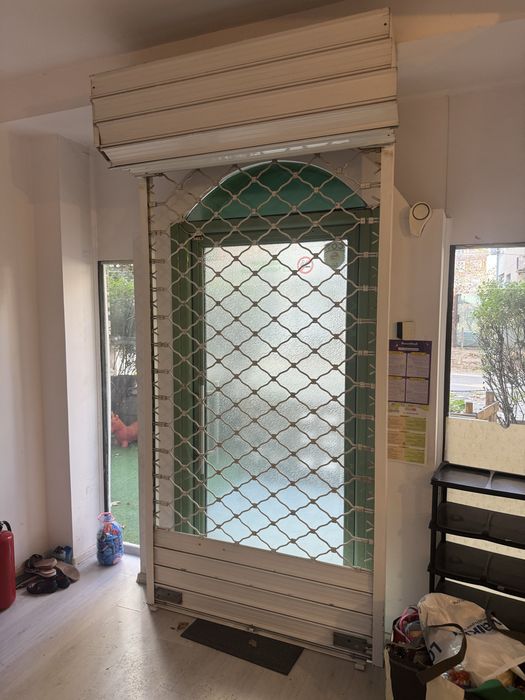 Охранителна ролетна щора