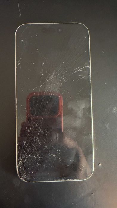 iPhone 15 PRO 512GB - display spart