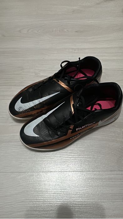 Продаю футзалки б/у 40 размер