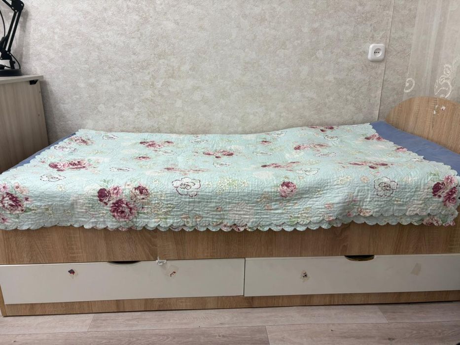 Продам кровать детскую