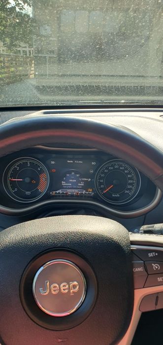 Vind jeep cherokee kl jetcu