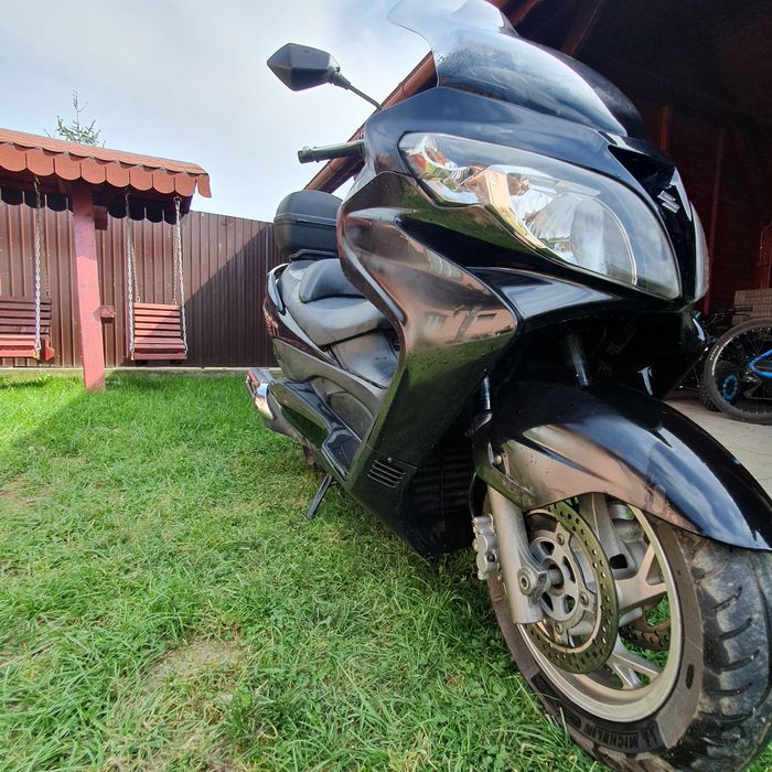 Suzuki Burgman 400