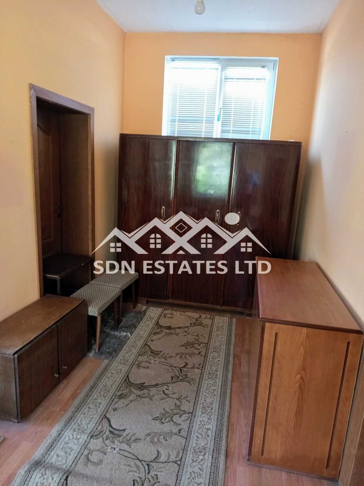 Продава прекрасна къща в района на магазин Си Би Ес